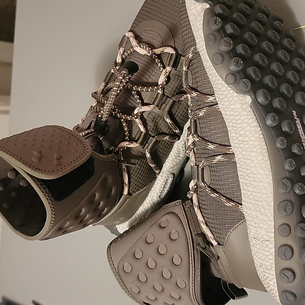 Under armour HOVR summit fat tire cuff shoes unisex M9 W10.5 new without tags